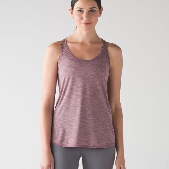 Lululemon Essential Tank - Picture 2 of 4